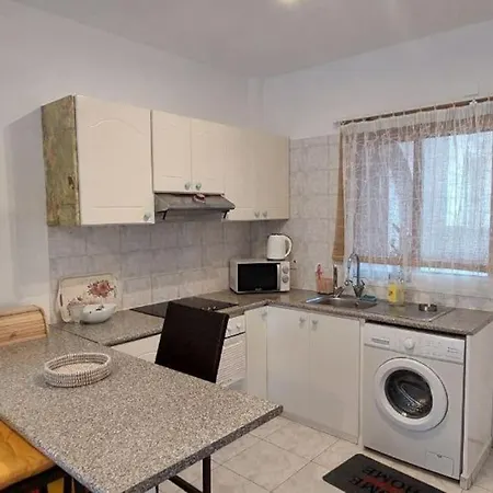 Rhodes Gardens Apartment *