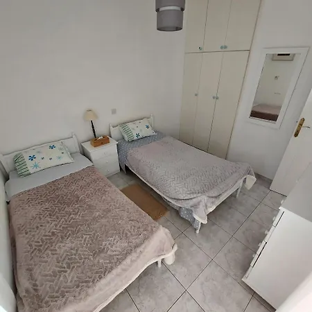 Rhodes Gardens Apartment *