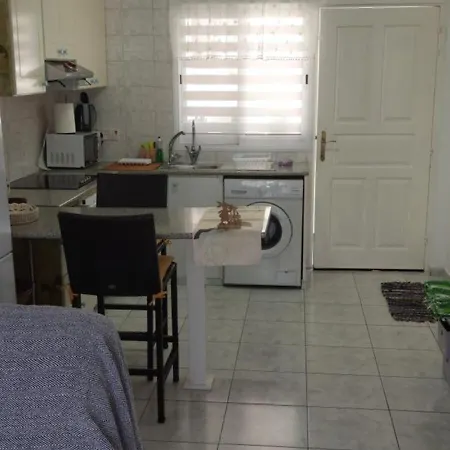 Cozy 1br With Pool Heart Of Апартаменты